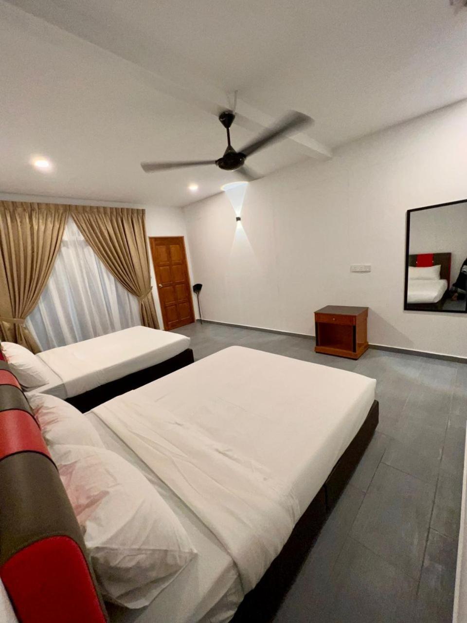 Dumba Bay Tioman Hotel Kampung Genting Екстериор снимка
